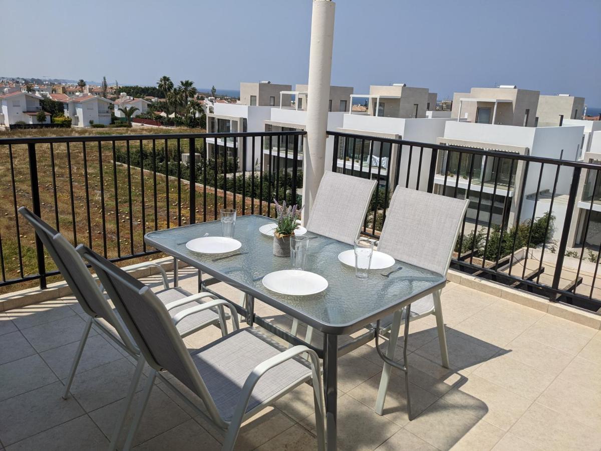 Adalena Court Apartment Paralimni Exterior foto